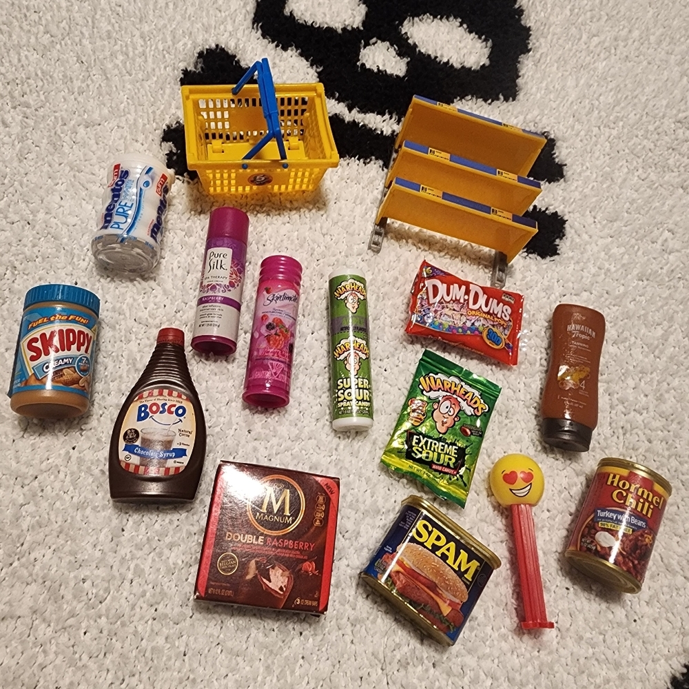 Mini Brands Series 1 Lot of 14 Pieces